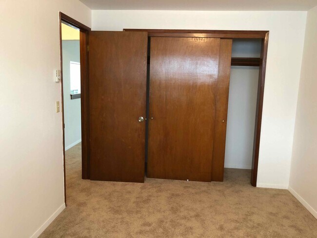 Bedroom Closet - 8402 E McKinley Ave