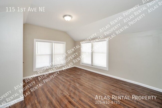 Building Photo - 115 1st Ave NE