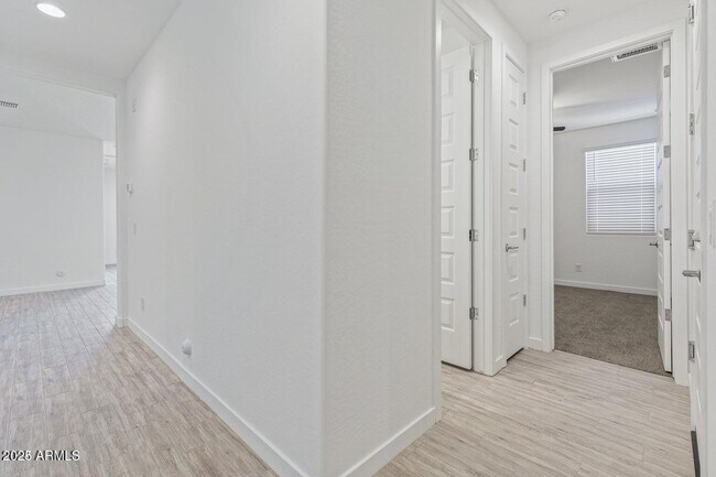 Building Photo - 12160 E Sereno Rd