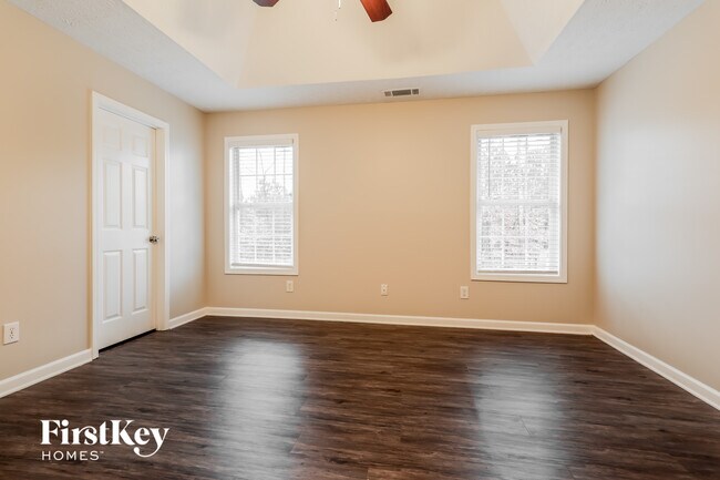 Building Photo - 835 Sweet Mill Ln