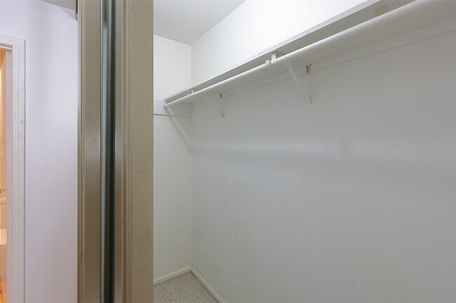 Building Photo - 2209 S Braeswood Blvd