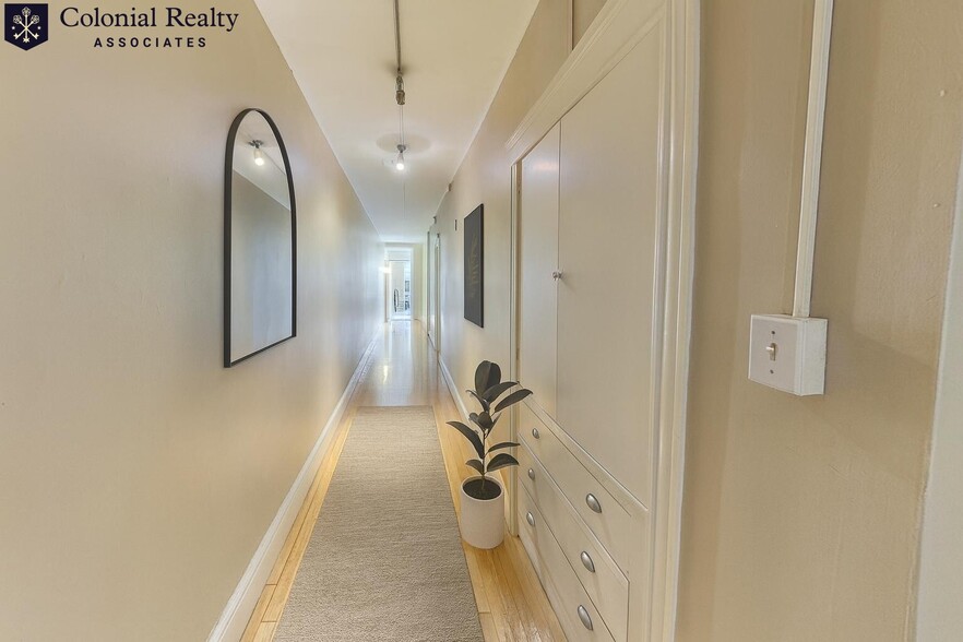 Building Photo - 72 Egmont St