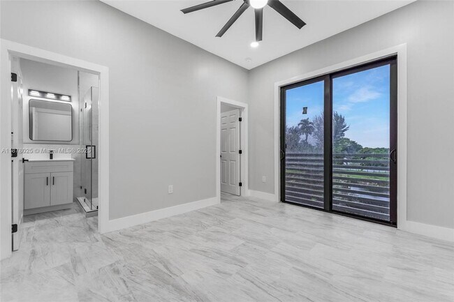 Building Photo - 1962 NW 107th St