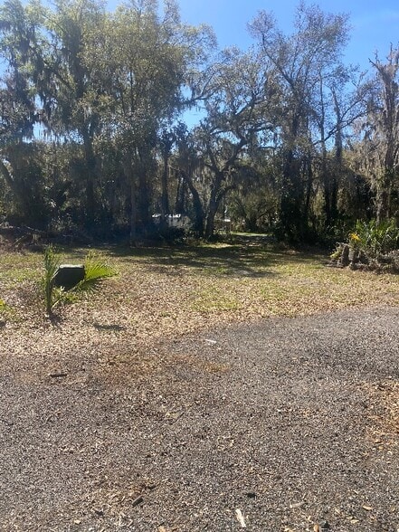 Building Photo - 832 E Keysville Rd