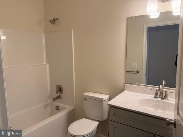 Building Photo - 1370 Elm St