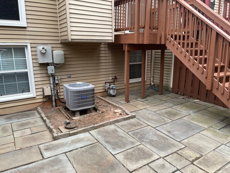 Back yard 2. - 46926 Rabbitrun Ter