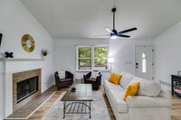 Building Photo - 204 Kylee Ct