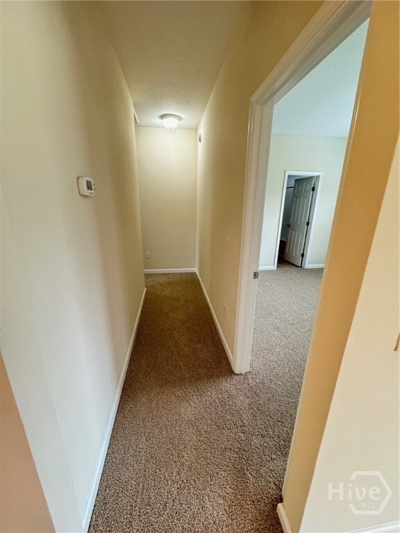 Building Photo - 260 Red Oak Dr