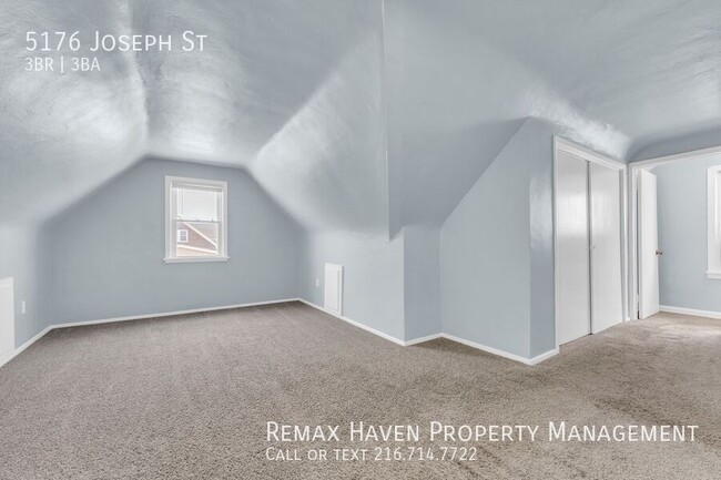 Building Photo - 5176 Joseph St