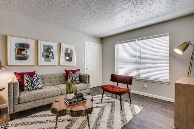 Entry in the B1 Two-Bedroom Floor Plan - The Ruston