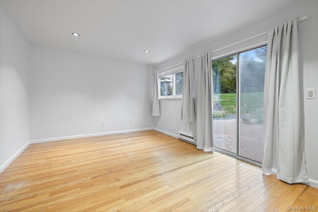 Building Photo - 208 Harris Rd