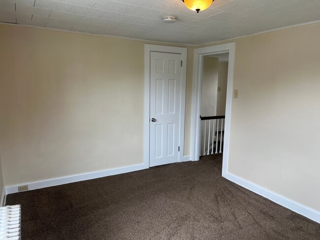 Building Photo - Beautiful 3 Bedroom Home in Millersville!