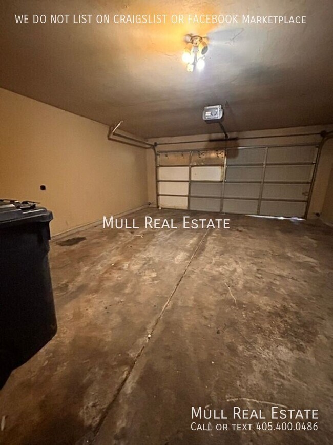 Building Photo - 2736 SE 89th Terrace
