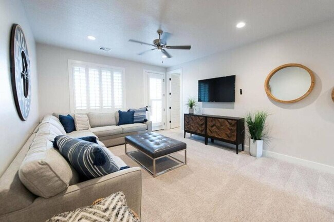 Building Photo - 2249 N Coral Canyon Blvd