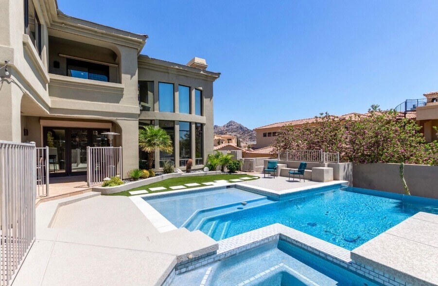 Building Photo - 8614 N 17th Pl