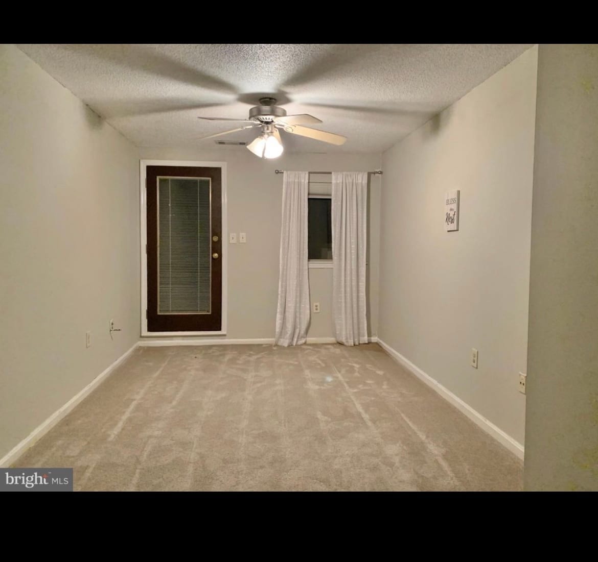 Building Photo - 1040 Deer Ridge Dr