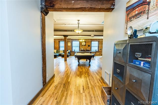 Building Photo - 1940 Blake St