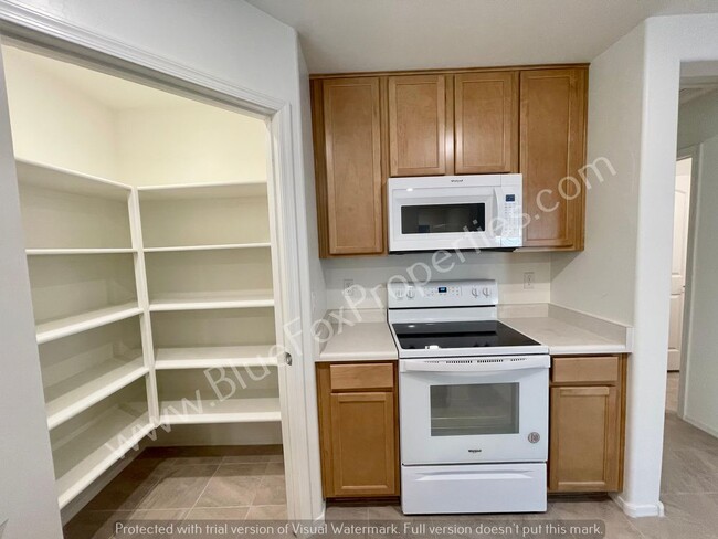Building Photo - 8790 E Stone Meadow Cir