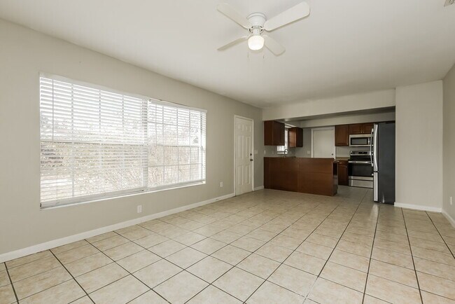 Building Photo - 11213 McMullen Loop