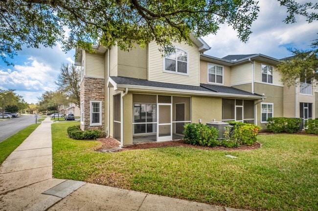 Building Photo - End unit townhome in The Cottages at Oakleaf Plantation