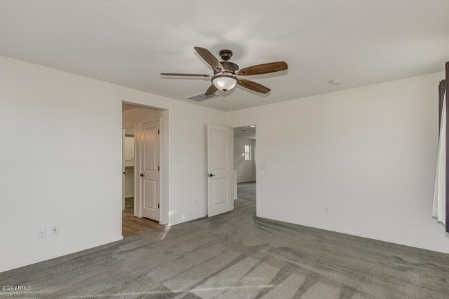Building Photo - 1290 N 165th Dr