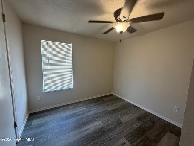 Building Photo - 8210 W Emerson Dr
