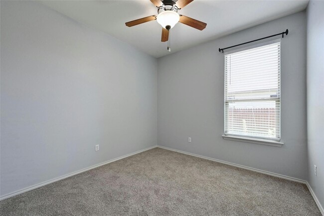 Building Photo - 451 New Bridge Dr