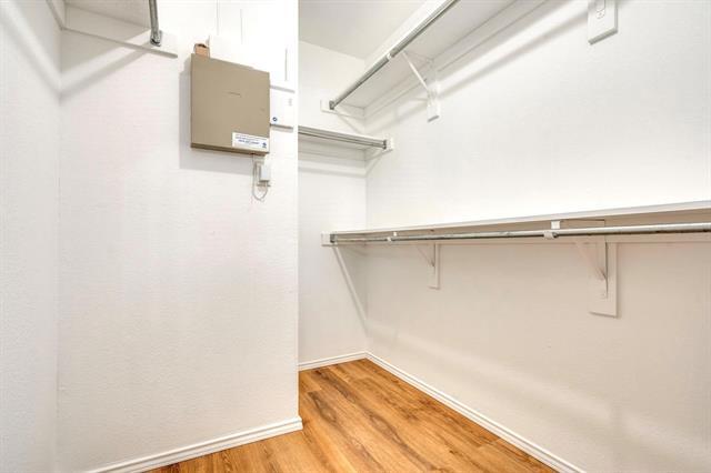 Building Photo - 9109 Azinger Dr