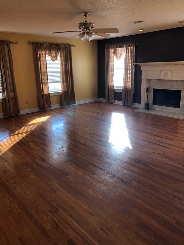 Building Photo - 104 Arbor Cove Way