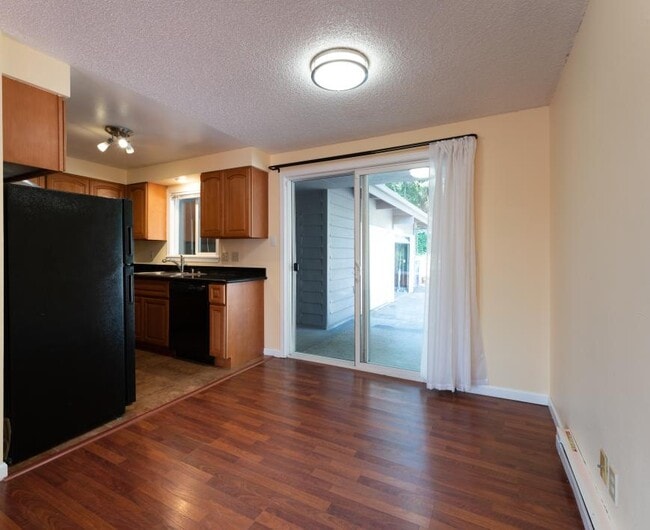 Building Photo - 2 bedroom in Mountlake Terrace WA 98043