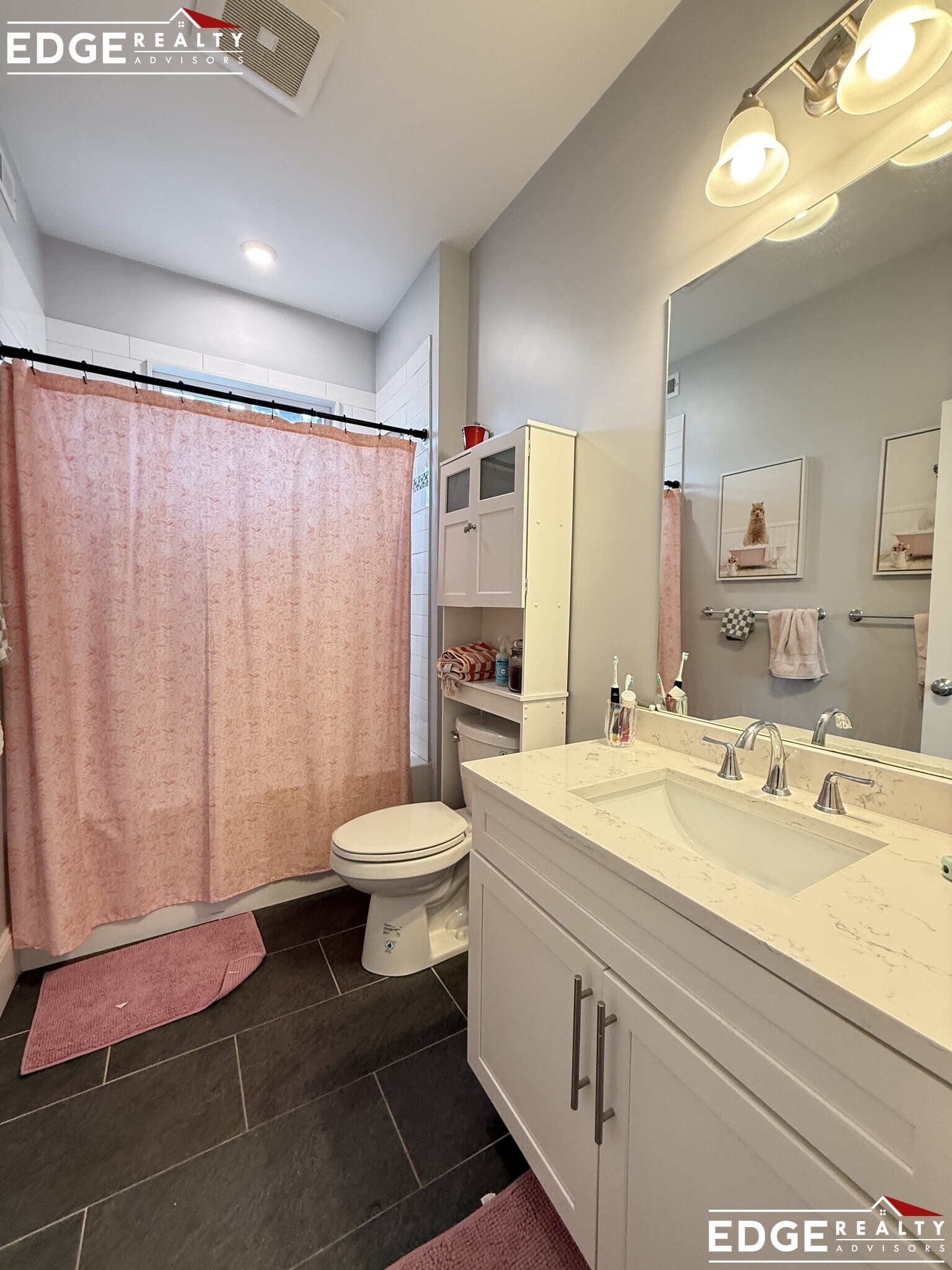 Building Photo - 168 Franklin St