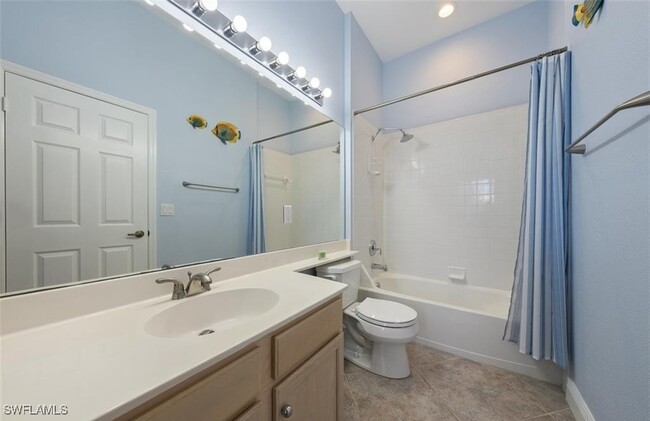 Building Photo - 9050 Las Maderas Dr