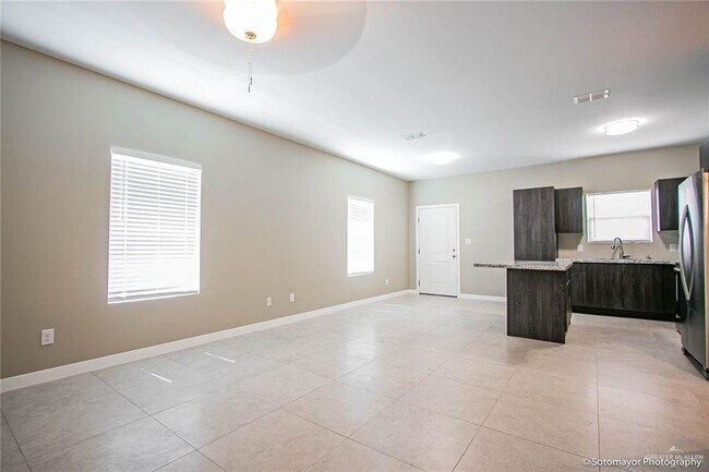 Building Photo - 8 Golden Nugget