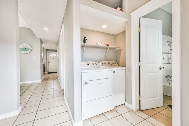 Building Photo - 2727 Avenue K