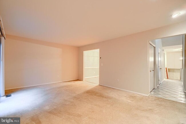 Building Photo - 414 Five Farms Ln