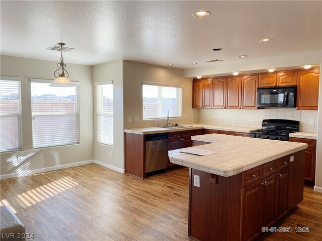 Building Photo - 3409 W Perching Bird Ln