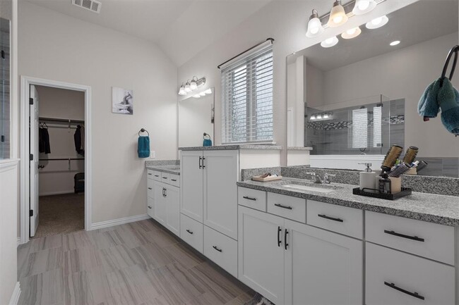 Building Photo - 205 Abruzzi St