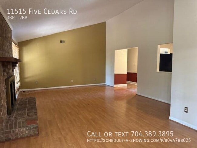 Building Photo - 11515 5 Cedars Rd