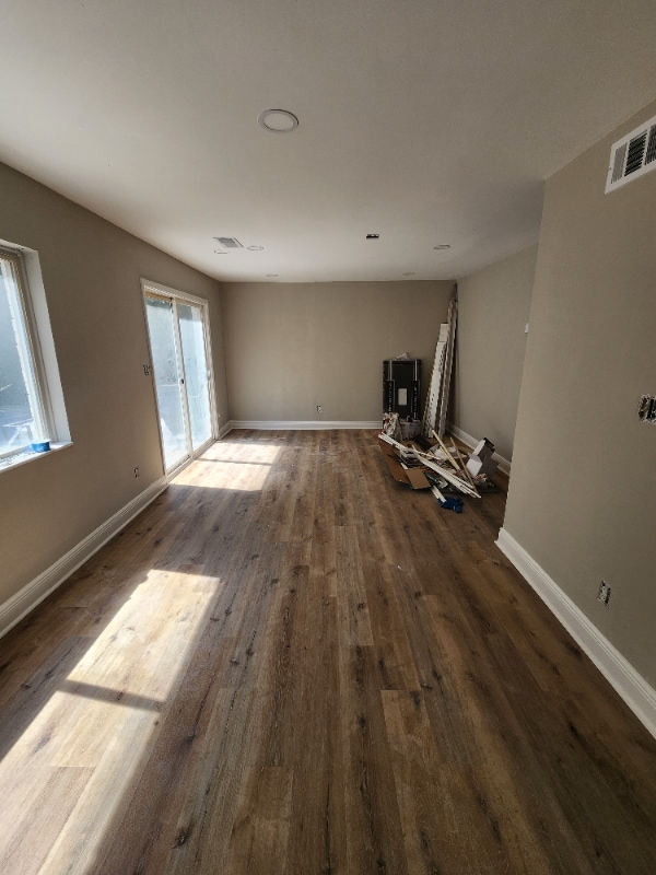 Building Photo - 0 W Lake Ave NW