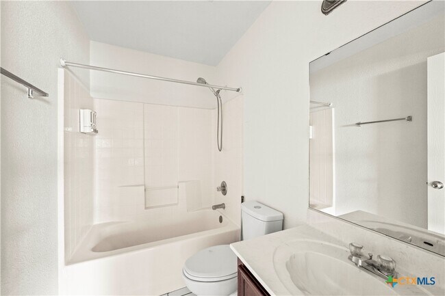 Building Photo - 1706 Bristol Dr