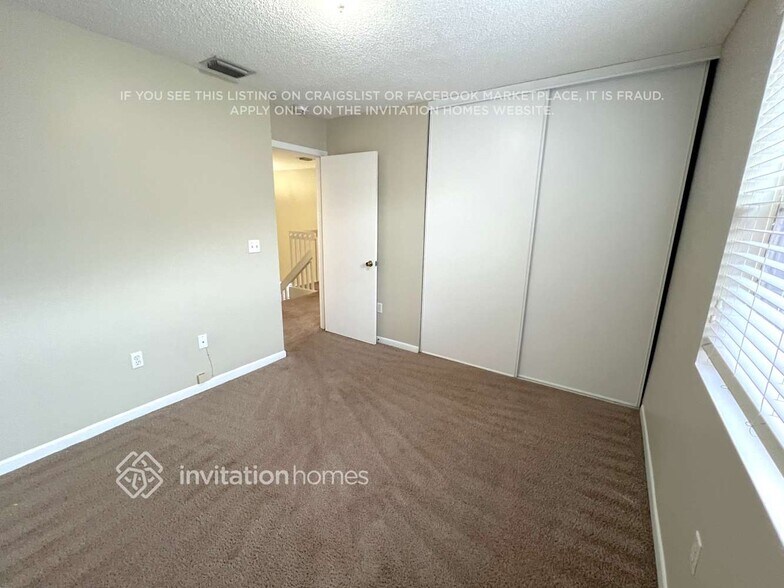 Building Photo - 117 NW 117th Ter