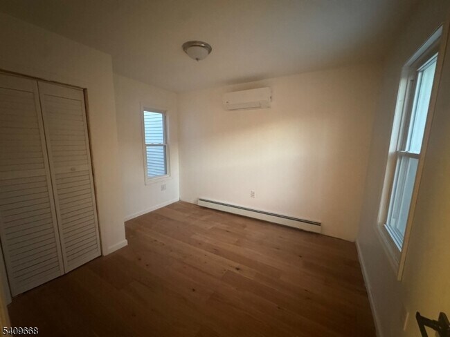 Building Photo - 107 Fulton Ave