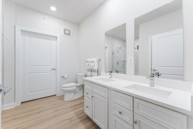 Building Photo - 12875 Mosaic Pk Wy