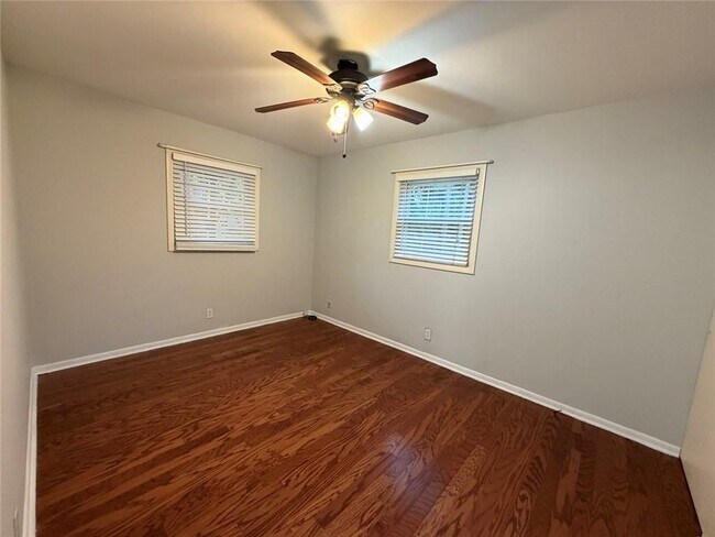 Building Photo - 789 Jordan Ln