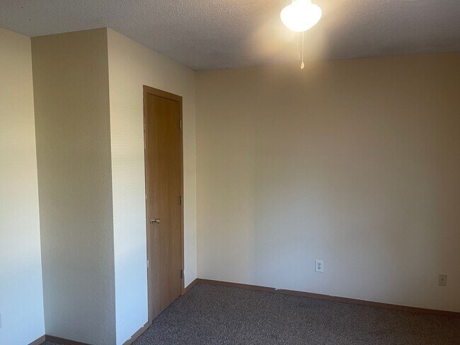 Building Photo - cli91012