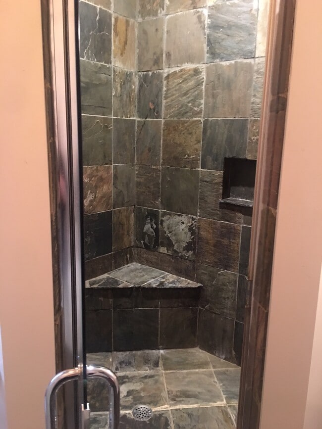 Building Photo - 17 Felix St