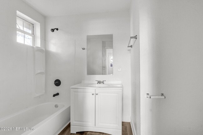 Building Photo - 2816 Mars St