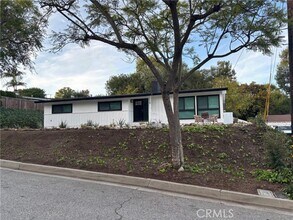 Building Photo - 19 Gaucho Dr