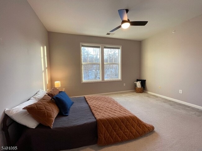 Building Photo - 5 W River Styx Rd