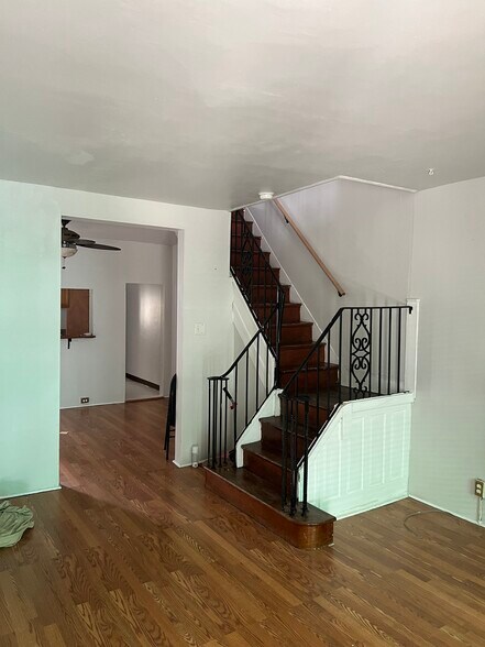 Building Photo - 5659 BLAKEMORE